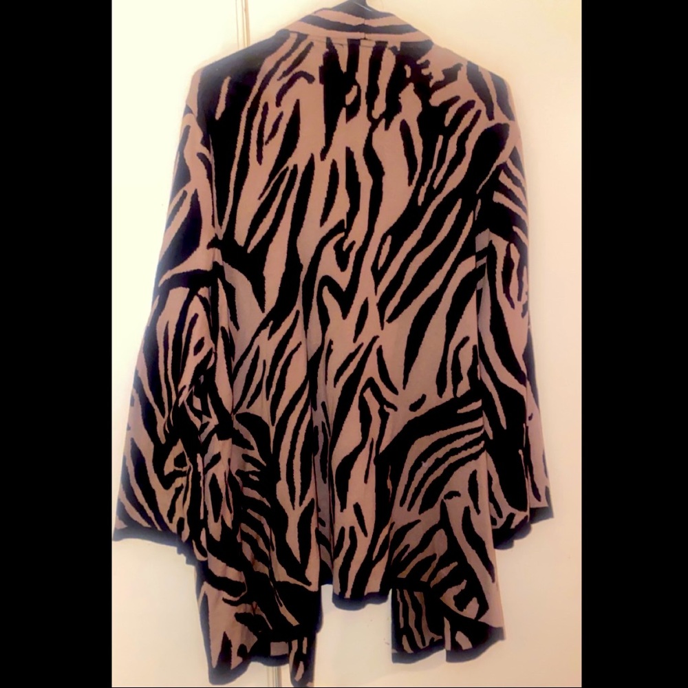 Cardigan - Picture 2 of 2